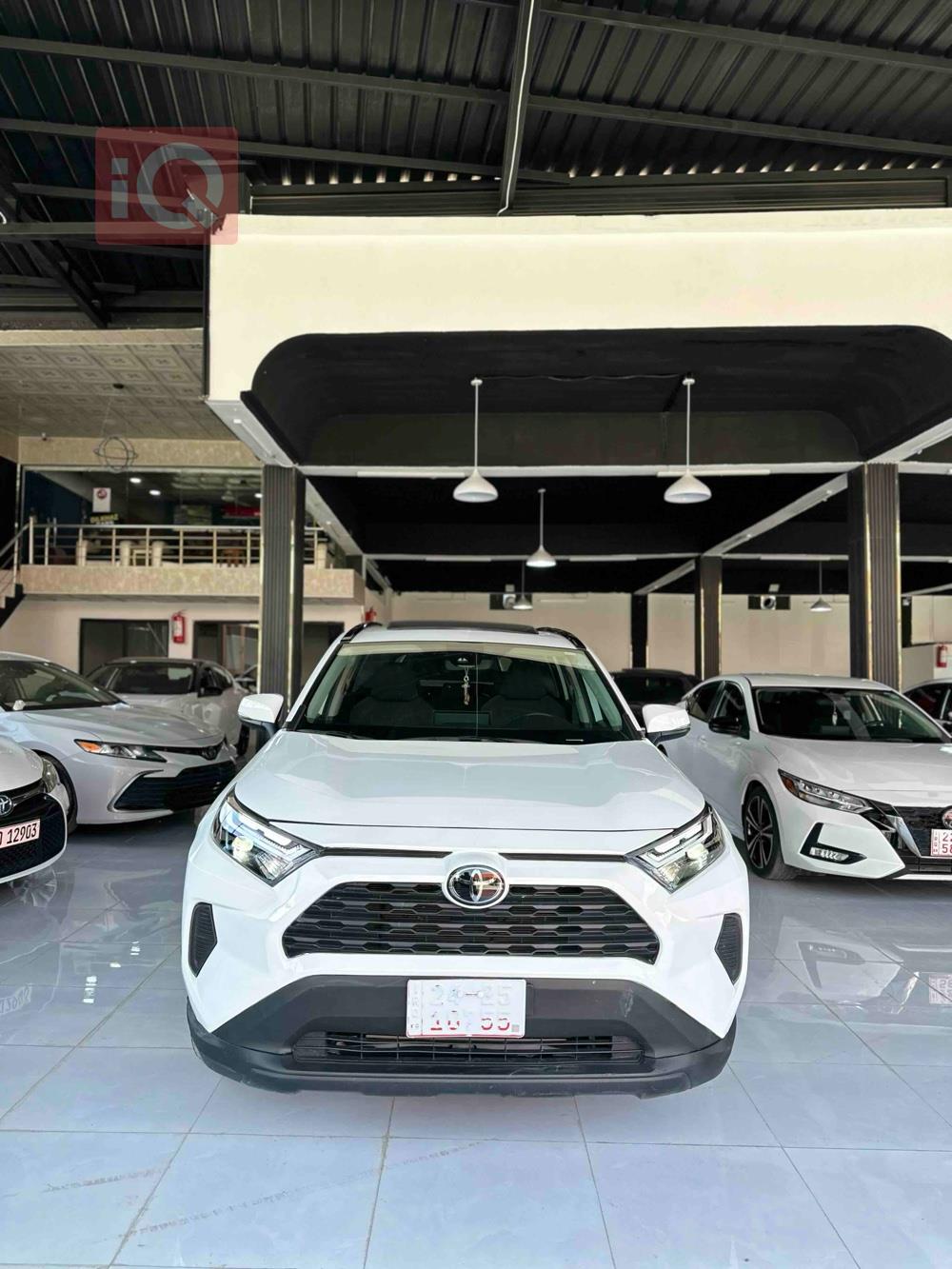 تۆیۆتا ڕاڤ 4